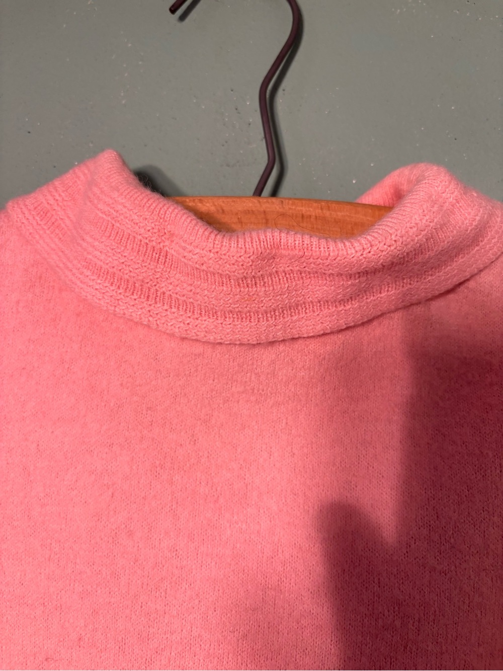 Vintage 1960’s Pink Women’s Short-Sleeve Knit Sweater - Picture 2 of 5